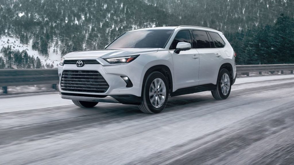 The allnew 2024 Toyota Grand Highlander This 3row midsize SUV offers