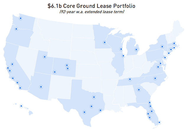 A map of the united states with blue dots Description automatically generated